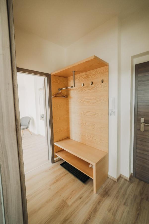 New Equipped Apartment In The City Center 플젠 외부 사진
