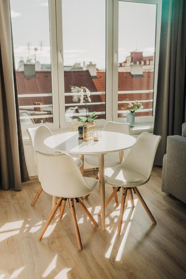 New Equipped Apartment In The City Center 플젠 외부 사진
