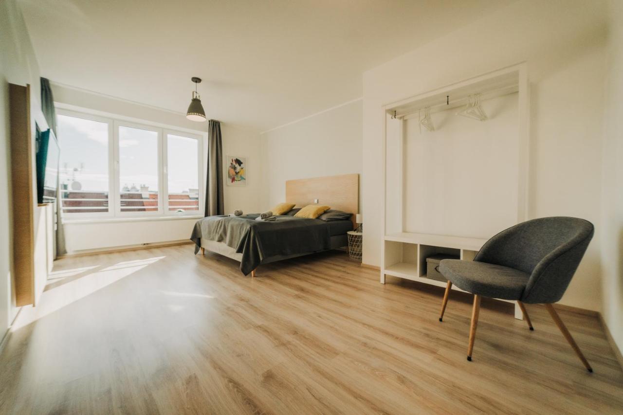 New Equipped Apartment In The City Center 플젠 외부 사진